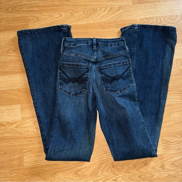 Idyllwind Miranda Lambert Dark Blue Flare Women's Jeans - Picture 2 of 8